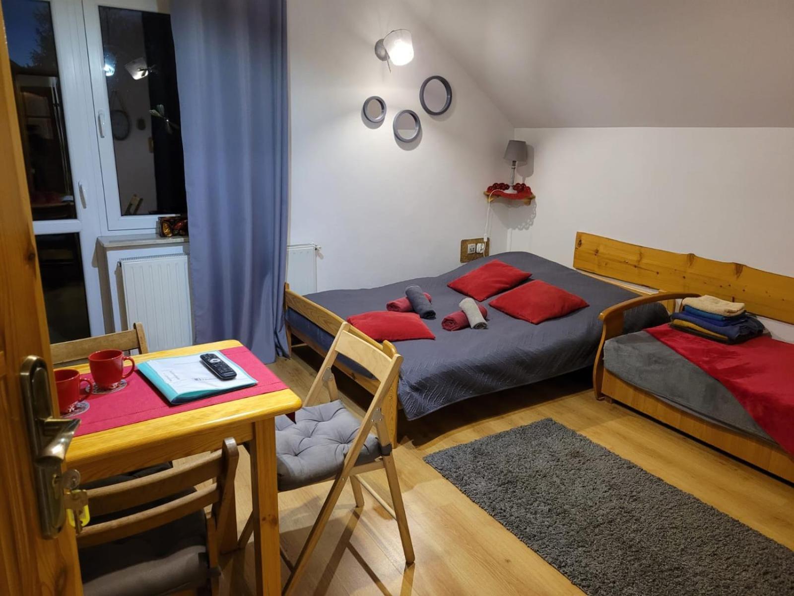Apartamenty Grosik Krynica-Zdrój Rum bild